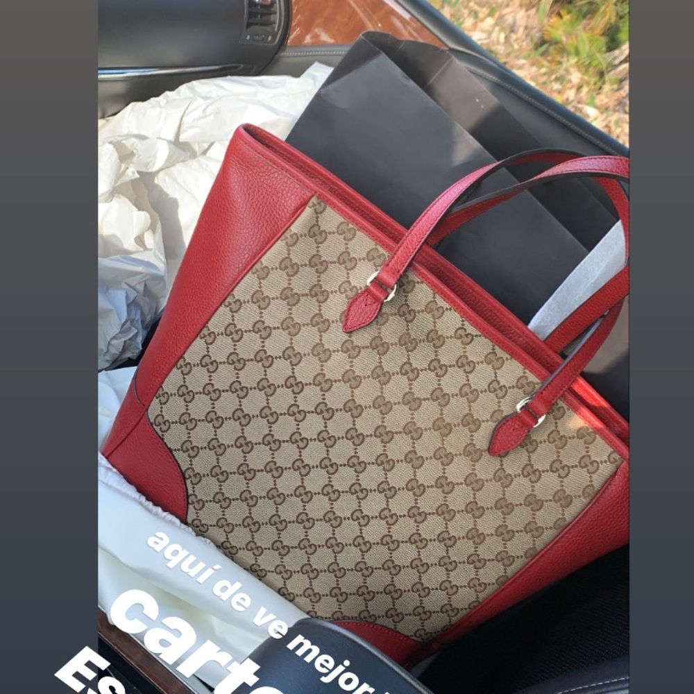 Brand new Gucci purse ! With Tag never used